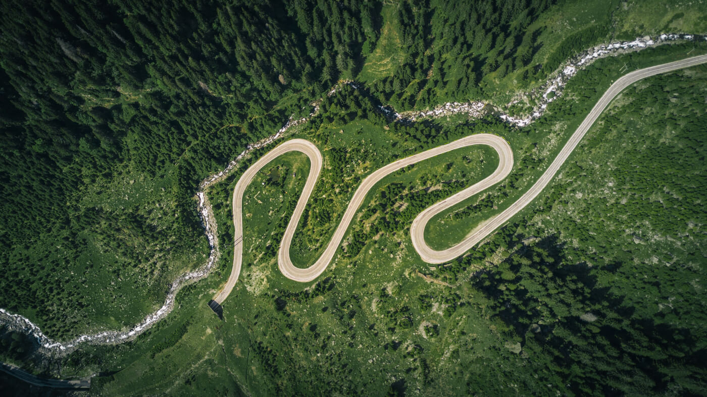 a road from the bird's-eye-view